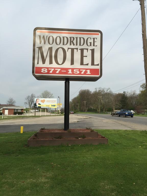 Woodridge Motel Terre Haute Exterior photo